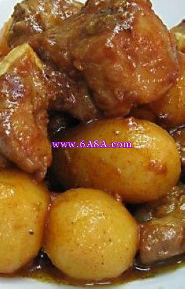 咖喱土豆燜排骨的做法 咖喱土豆燜排骨的做法
