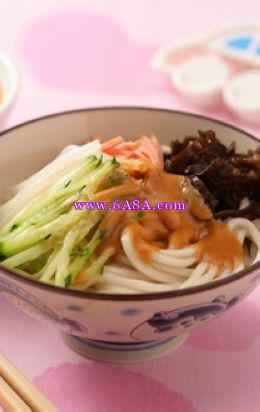 蔬菜拌涼面的做法 蔬菜拌涼面的做法