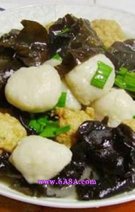 木耳魚丸的做法 木耳魚丸的做法