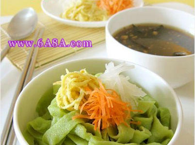 酸辣翡翠涼面的做法 酸辣翡翠涼面的做法