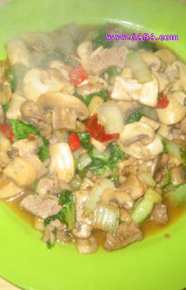 蘑菇炒青菜的做法 蘑菇炒青菜的做法