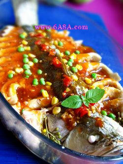 彩蒸鱸魚的做法 彩蒸鱸魚的做法