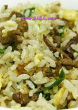 牛肉雞蛋炒飯的做法 牛肉雞蛋炒飯的做法