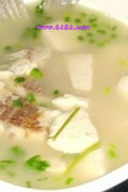 魚尾豆腐湯的做法 魚尾豆腐湯的做法