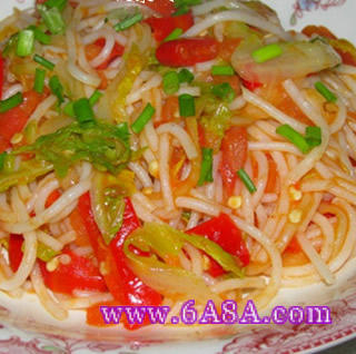 泡椒白菜炒米線的做法 泡椒白菜炒米線的做法