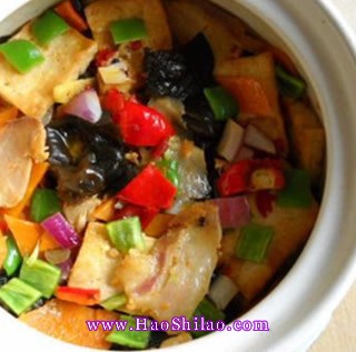 臘味砂鍋豆腐的做法 臘味砂鍋豆腐的做法