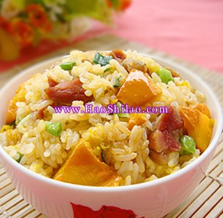 金瓜臘腸燜飯的做法 金瓜臘腸燜飯的做法