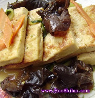 木耳燒豆腐的做法 木耳燒豆腐的做法