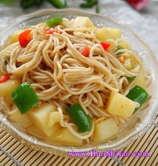 土豆?fàn)F面的做法 土豆?fàn)F面的做法