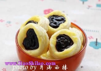 迷你心形巧克力派的做法 迷你心形巧克力派的做法