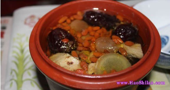 清燉烏雞湯的做法 清燉烏雞湯的做法