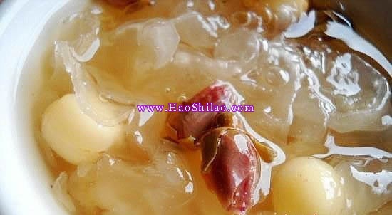 玫瑰銀耳蓮子羹的做法 玫瑰銀耳蓮子羹的做法