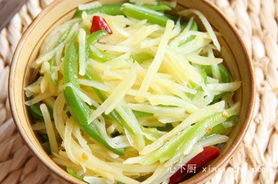 樸素的美味:青椒土豆絲的做法 樸素的美味:青椒土豆絲的做法