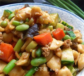 家常菜炒疙瘩的做法 家常菜炒疙瘩的做法