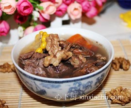 核桃蠔豉豬骨湯的做法 核桃蠔豉豬骨湯的做法