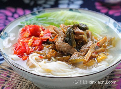 �Lɳ�����׷۵�����