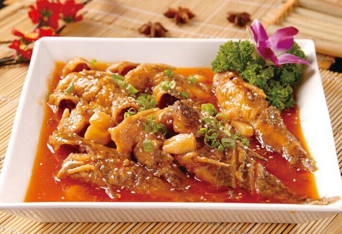 蒜燒小黃魚的做法 蒜燒小黃魚的做法