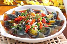 涼拌皮蛋的做法 涼拌皮蛋的做法