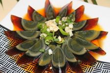 家常青椒皮蛋的做法 家常青椒皮蛋的做法