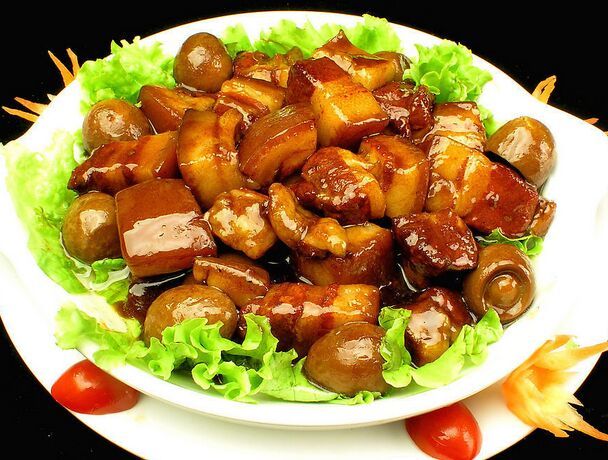 鵪鶉蛋紅燒肉的做法 鵪鶉蛋紅燒肉的做法