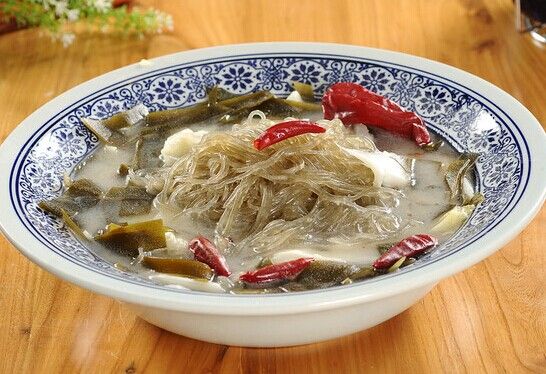 酸菜燉粉條的做法 酸菜燉粉條的做法