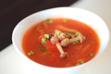 �𸣹�������