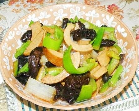 青椒炒素雞的做法 青椒炒素雞的做法