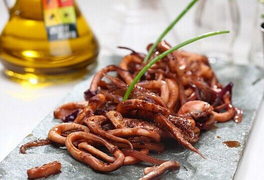 �������~������