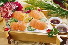 �����~������