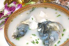 鯽魚豆腐湯的做法 鯽魚豆腐湯的做法