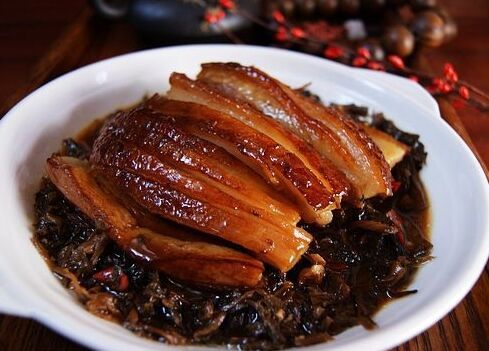 梅干菜扣肉的做法 梅干菜扣肉的做法