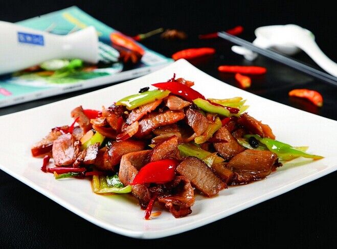 炒臘肉的做法 炒臘肉的做法