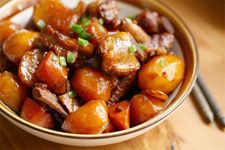 土豆燉排骨的做法 土豆燉排骨的做法