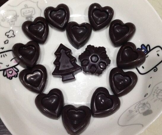 手工制作巧克力的做法 手工制作巧克力的做法