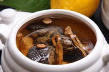 烏雞湯怎么燉的做法 烏雞湯怎么燉的做法