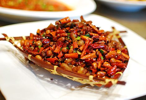 辣子雞丁正宗的做法 辣子雞丁正宗的做法